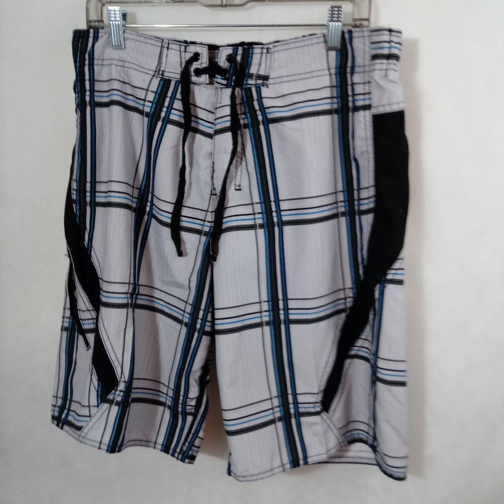 US APPAREL SWIM TRUNK SIZE LARGE